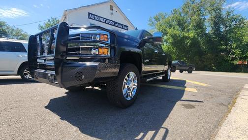 Grey 2019 Chevrolet Silverado 2500 High Country