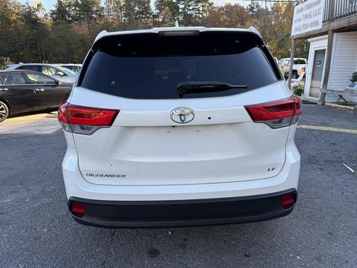 2018 Toyota Highlander LE Plus