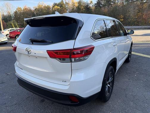 2018 Toyota Highlander LE Plus