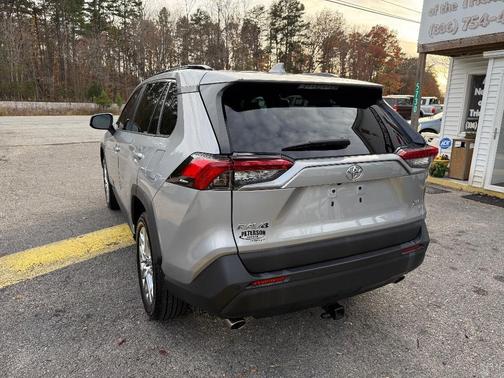 2019 Toyota RAV4 XLE Premium