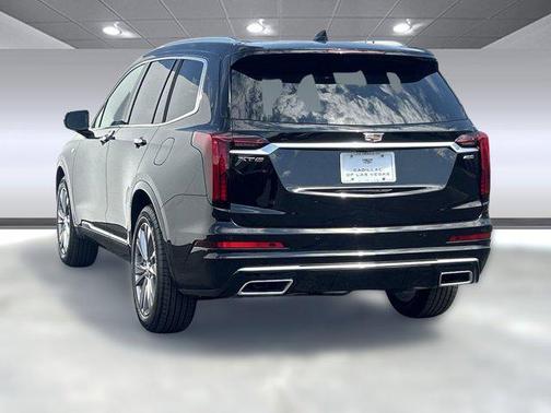 2025 Cadillac XT6 Premium Luxury FWD