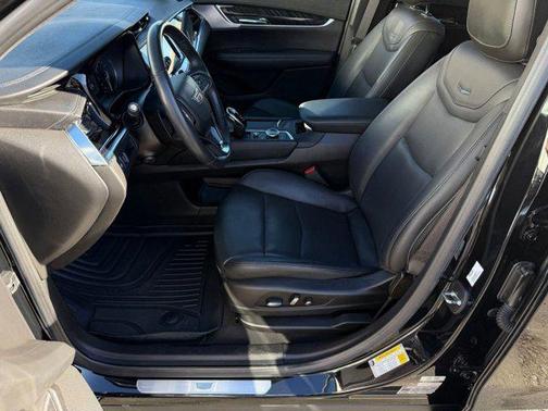 2023 Cadillac XT6 Premium Luxury FWD