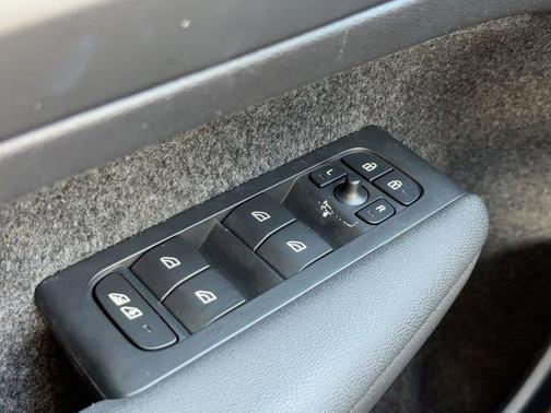 2023 Volvo C40 Recharge Pure Electric Twin Plus