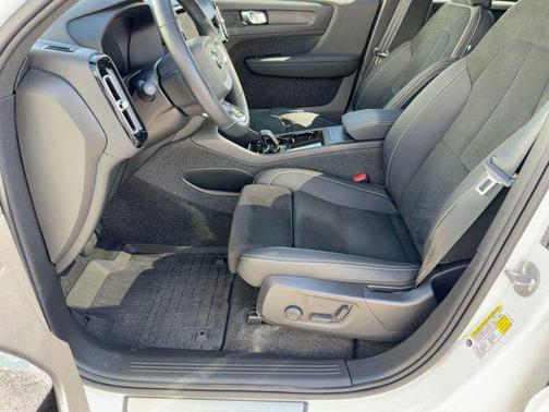 2023 Volvo C40 Recharge Pure Electric Twin Plus