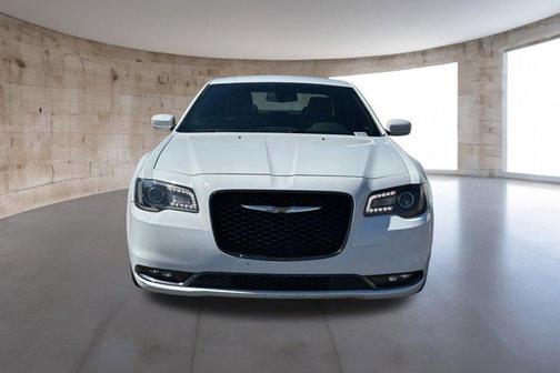 2019 Chrysler 300 S