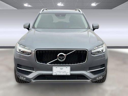 2017 Volvo XC90 T5 Momentum