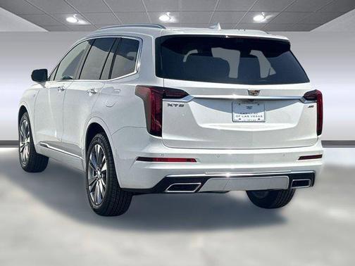 2025 Cadillac XT6 Premium Luxury FWD