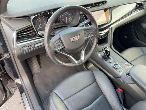 2023 Cadillac XT6 Premium Luxury FWD