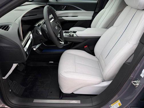 Argent Silver Metallic 2026 Cadillac LYRIQ Sport