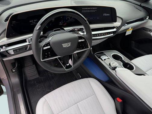 Argent Silver Metallic 2026 Cadillac LYRIQ Sport