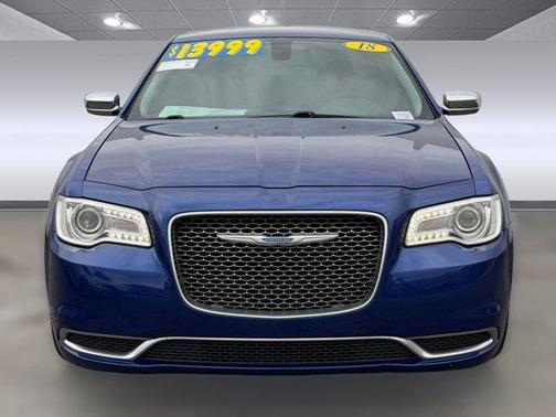 2018 Chrysler 300 Touring