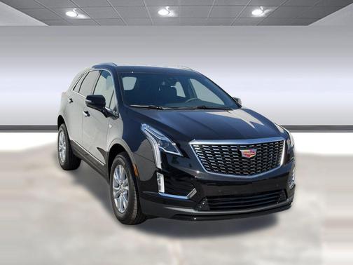 Stellar Black Metallic 2026 Cadillac XT5 Luxury