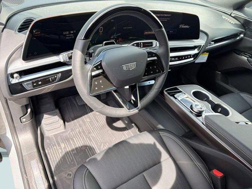 Argent Silver Metallic 2026 Cadillac LYRIQ Sport