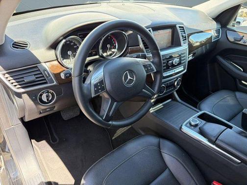 Black 2013 Mercedes-Benz M-Class ML 350