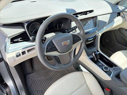 Argent Silver Metallic 2023 Cadillac XT5 Premium Luxury