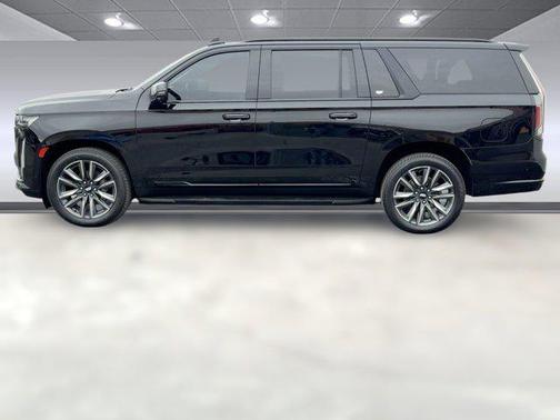 2022 Cadillac Escalade ESV Sport