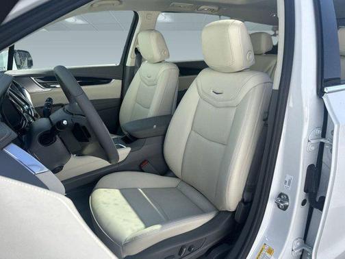 2025 Cadillac XT6 Premium Luxury FWD