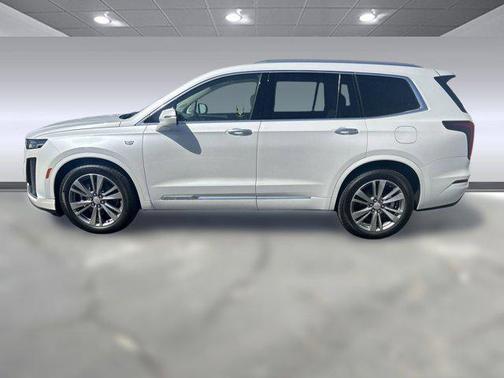 2025 Cadillac XT6 Premium Luxury FWD