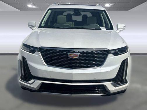 2025 Cadillac XT6 Premium Luxury FWD