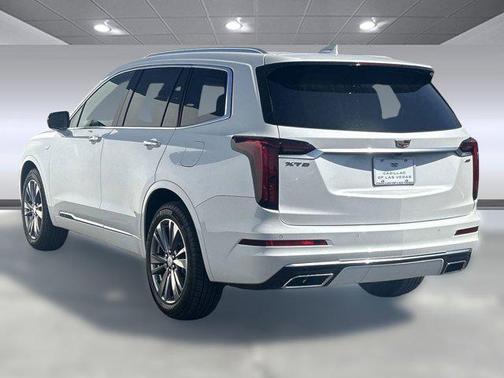 2025 Cadillac XT6 Premium Luxury FWD