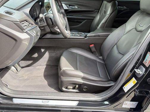 2023 Cadillac CT4 Premium Luxury