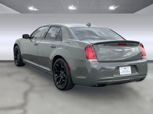 2017 Chrysler 300 S