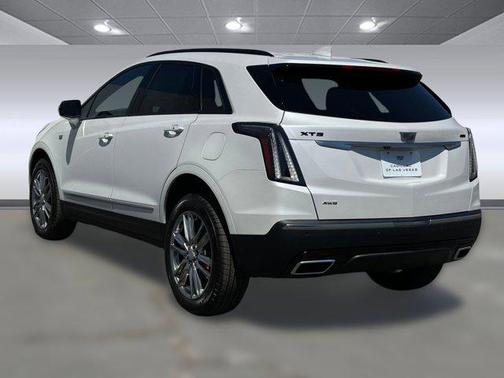 2025 Cadillac XT5 Sport