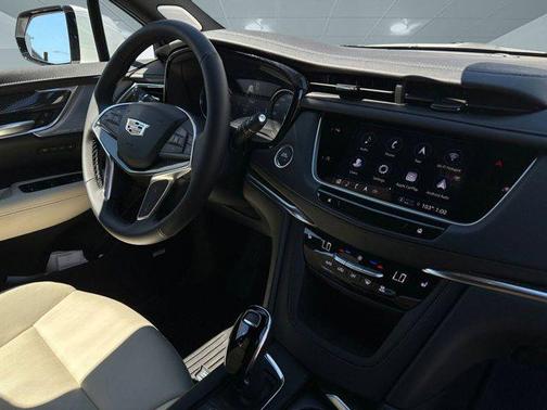 2025 Cadillac XT5 Sport