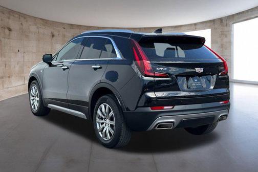 2022 Cadillac XT4 Premium Luxury