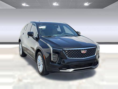 Stellar Black Metallic 2024 Cadillac XT4 Luxury