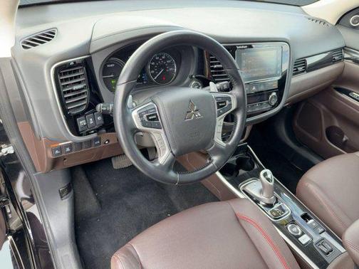 2018 Mitsubishi Outlander PHEV SEL
