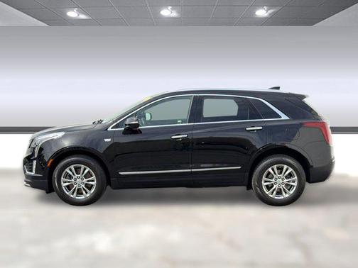 Stellar Black Metallic 2020 Cadillac XT5 Premium Luxury