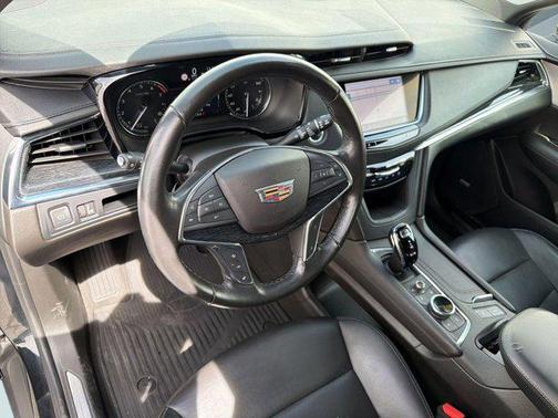 Stellar Black Metallic 2020 Cadillac XT5 Premium Luxury