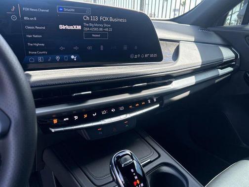 2025 Cadillac XT4 Sport