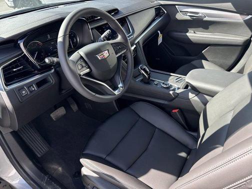 2025 Cadillac XT6 Luxury FWD