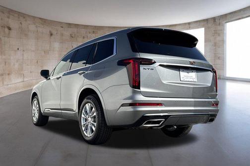 2025 Cadillac XT6 Luxury FWD