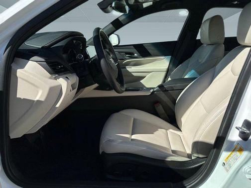 2023 Cadillac CT4 Luxury