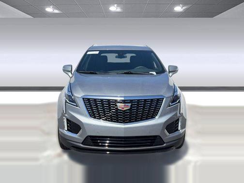 Argent Silver Metallic 2026 Cadillac XT5 Luxury
