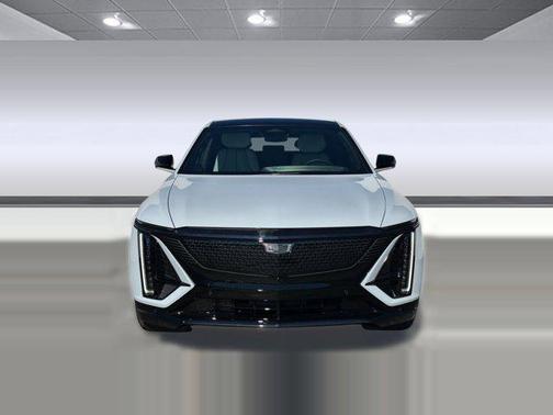 Vibrant White Tricoat 2026 Cadillac LYRIQ Sport