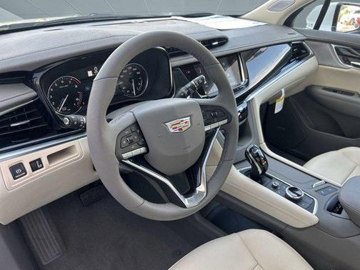 2025 Cadillac XT6 Premium Luxury FWD