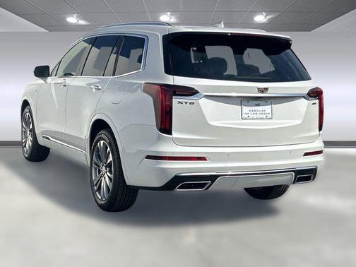 2025 Cadillac XT6 Premium Luxury FWD