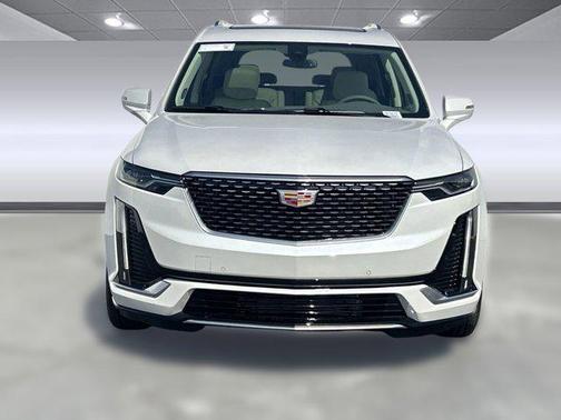 2025 Cadillac XT6 Premium Luxury FWD