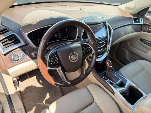 Silver Coast Metallic 2013 Cadillac SRX Performance Collection