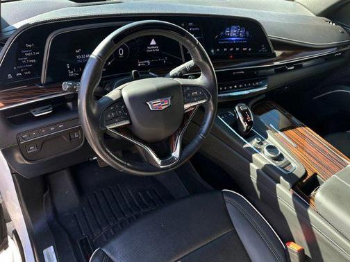 2022 Cadillac Escalade ESV Premium Luxury