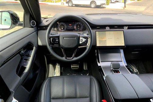 2024 Land Rover Range Rover Evoque Dynamic SE