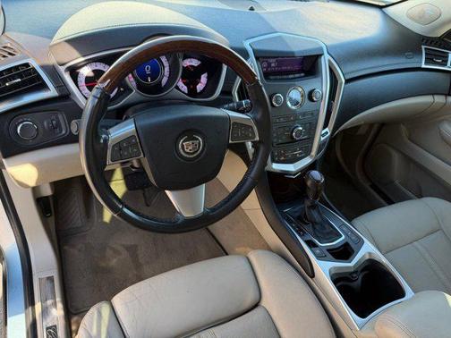 2011 Cadillac SRX Luxury Collection