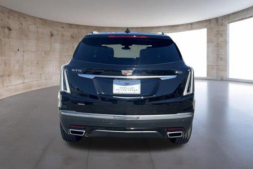 2025 Cadillac XT5 Sport