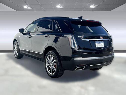 2025 Cadillac XT5 Sport
