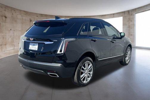 2025 Cadillac XT5 Sport