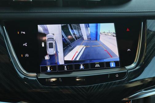 2025 Cadillac XT6 Premium Luxury FWD